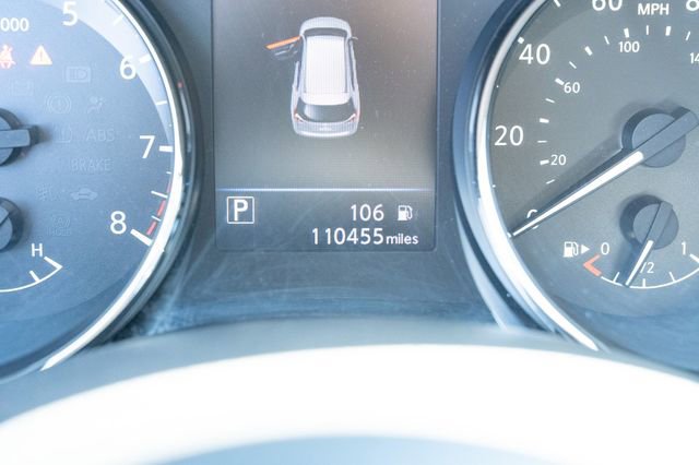 Used 2020 Nissan Rogue SV FWD image 11