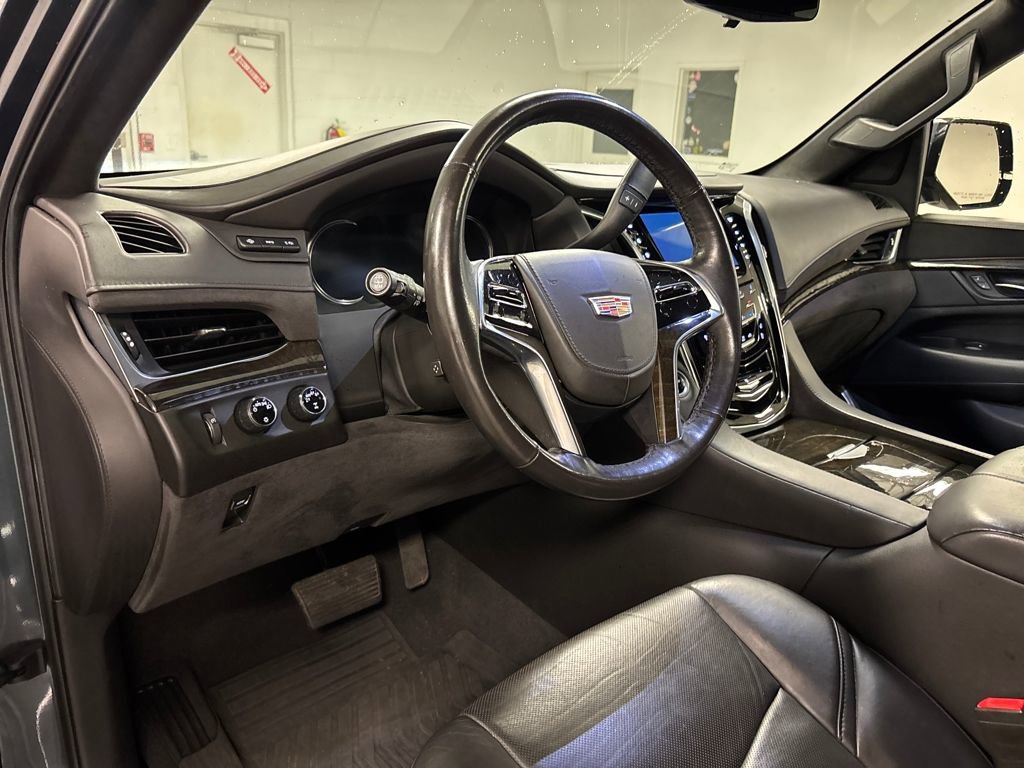 Certified 2020 Cadillac Escalade Platinum image 27