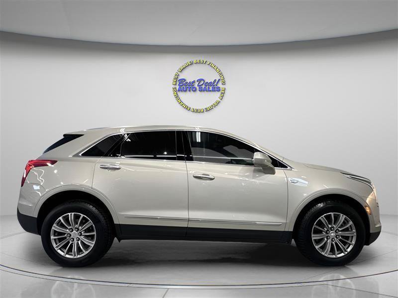 Used 2017 Cadillac XT5 Luxury w/ Driver Awareness Package AWD/4WD image 5