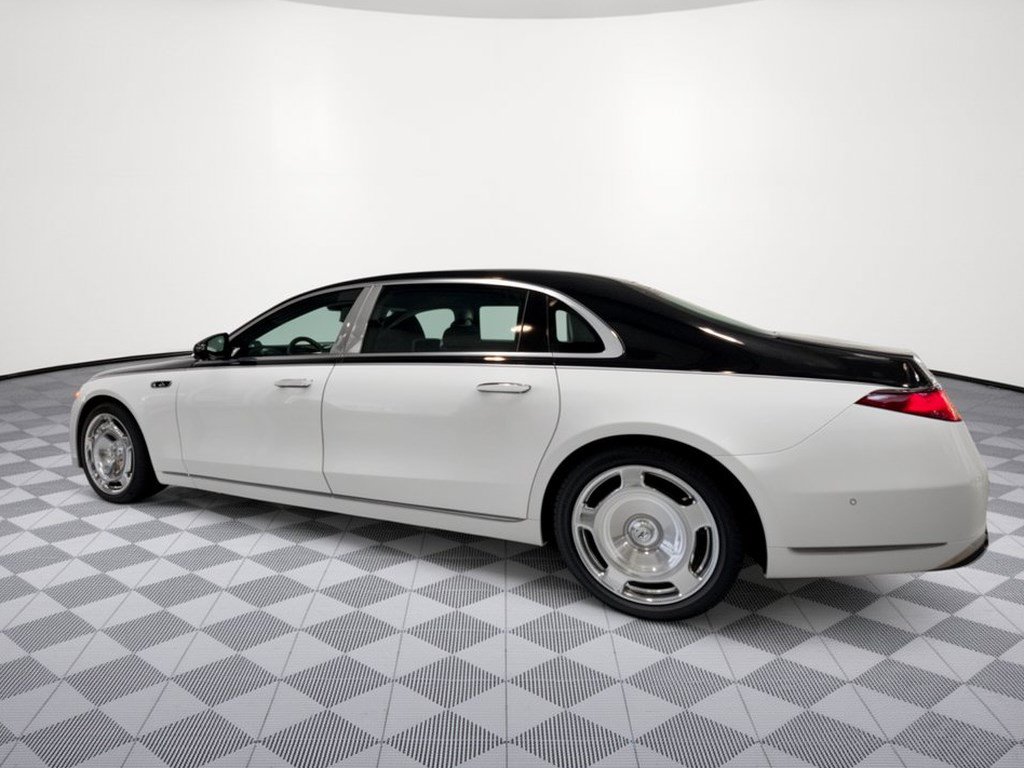 New 2027 Mercedes-Benz Maybach S 580 4MATIC image 2