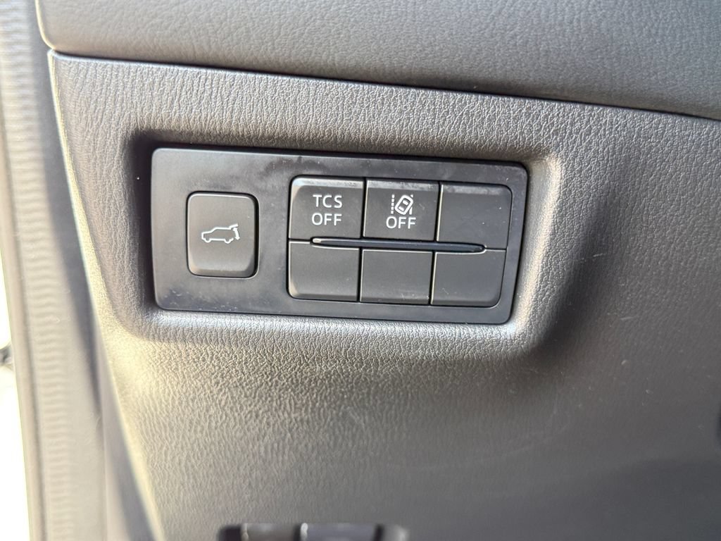 Used 2020 MAZDA CX-5 Touring FWD image 22