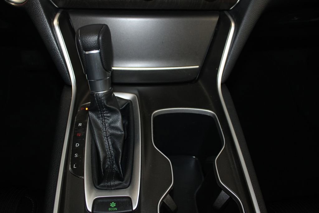 Used 2020 Honda Accord EX image 33