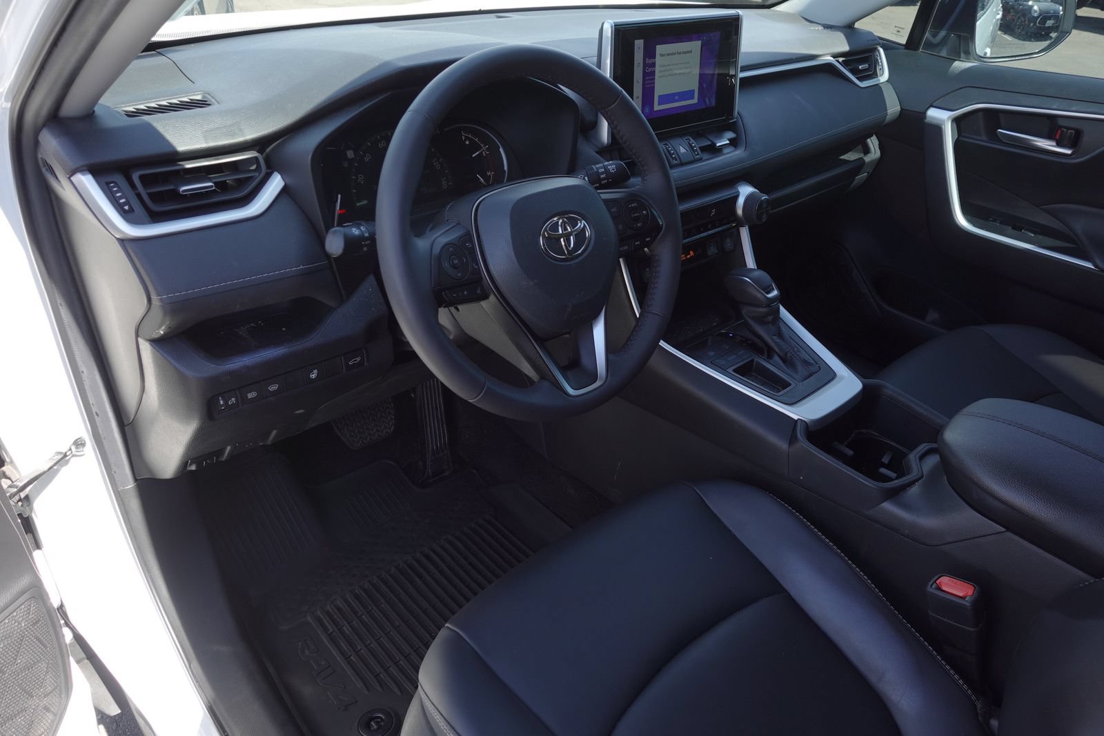Used 2023 Toyota RAV4 XLE Premium FWD image 9