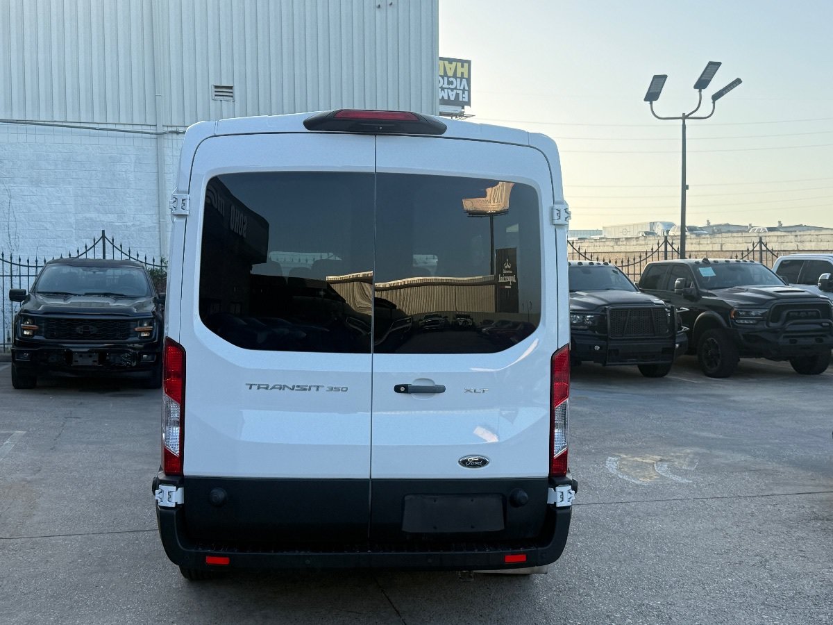 Used 2024 Ford Transit 350 XLT RWD image 5
