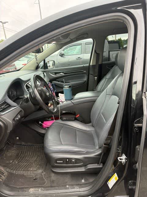 Used 2020 Buick Enclave Essence AWD/4WD image 8
