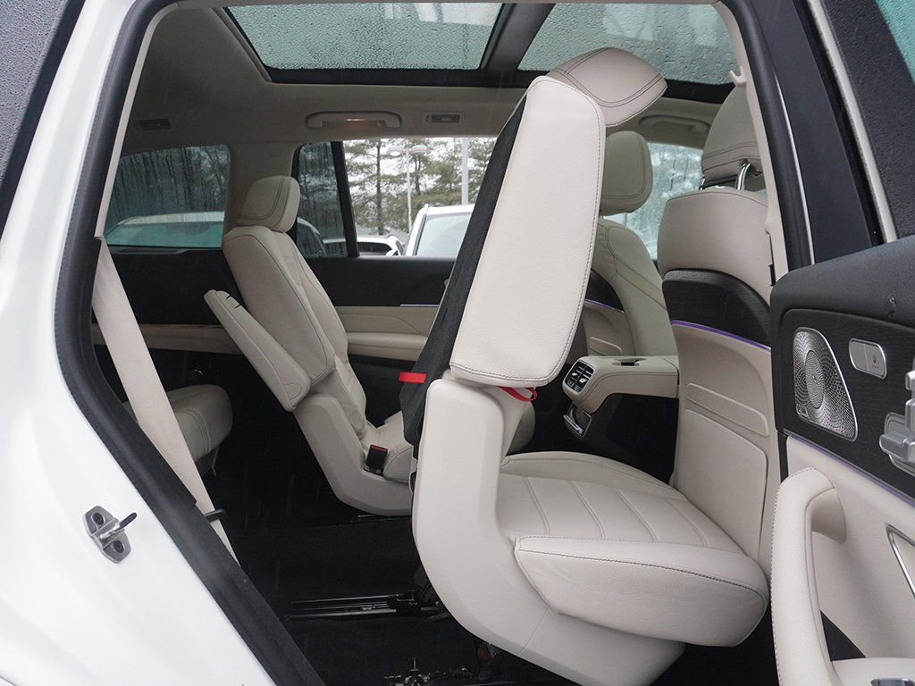 Used 2021 Mercedes-Benz GLS 580 4MATIC w/ Exclusive Trim Package image 33