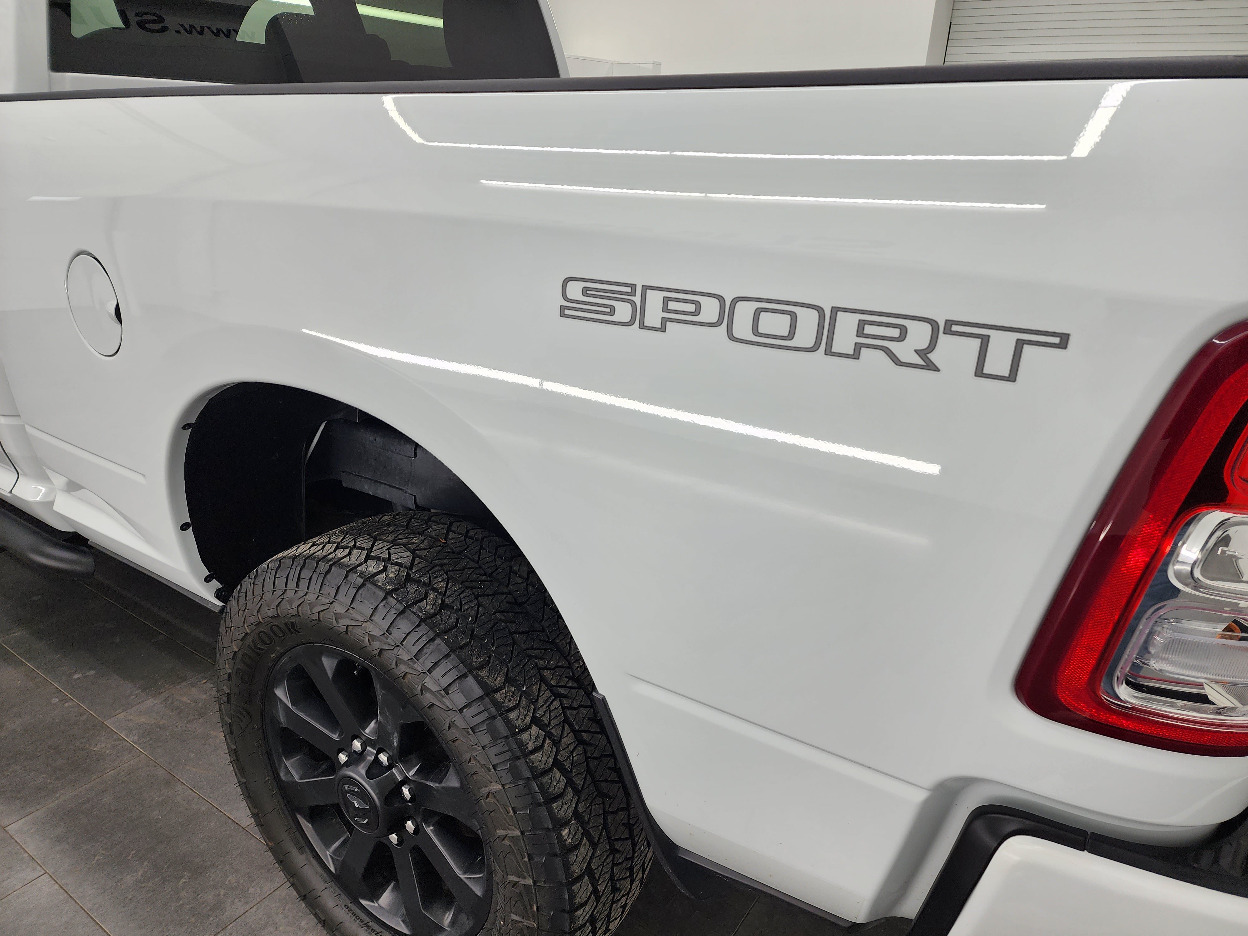 Used 2023 RAM 2500 Big Horn w/ Level 1 Equipment Group AWD/4WD image 30