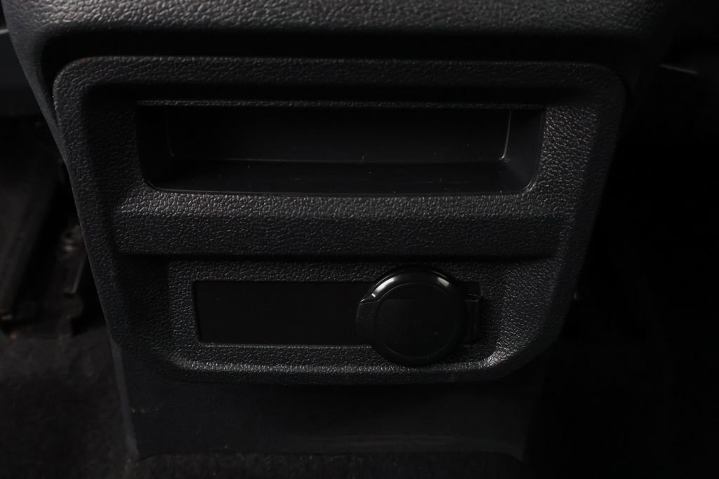 Used 2022 Volkswagen Tiguan S image 43