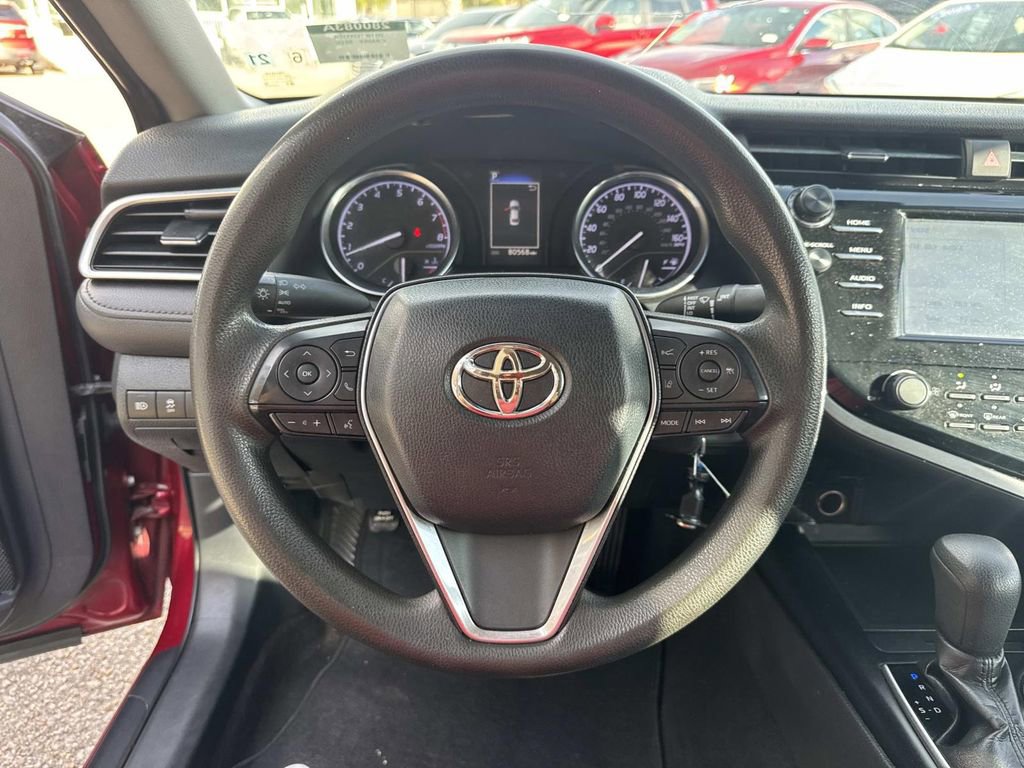 Used 2018 Toyota Camry LE FWD image 22