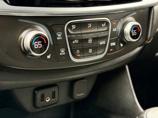 Used 2019 Chevrolet Traverse LT AWD/4WD image 14