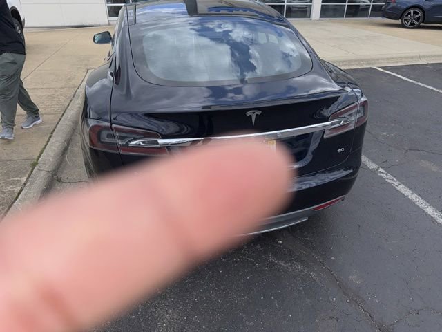 Used 2014 Tesla Model S 60 RWD image 3