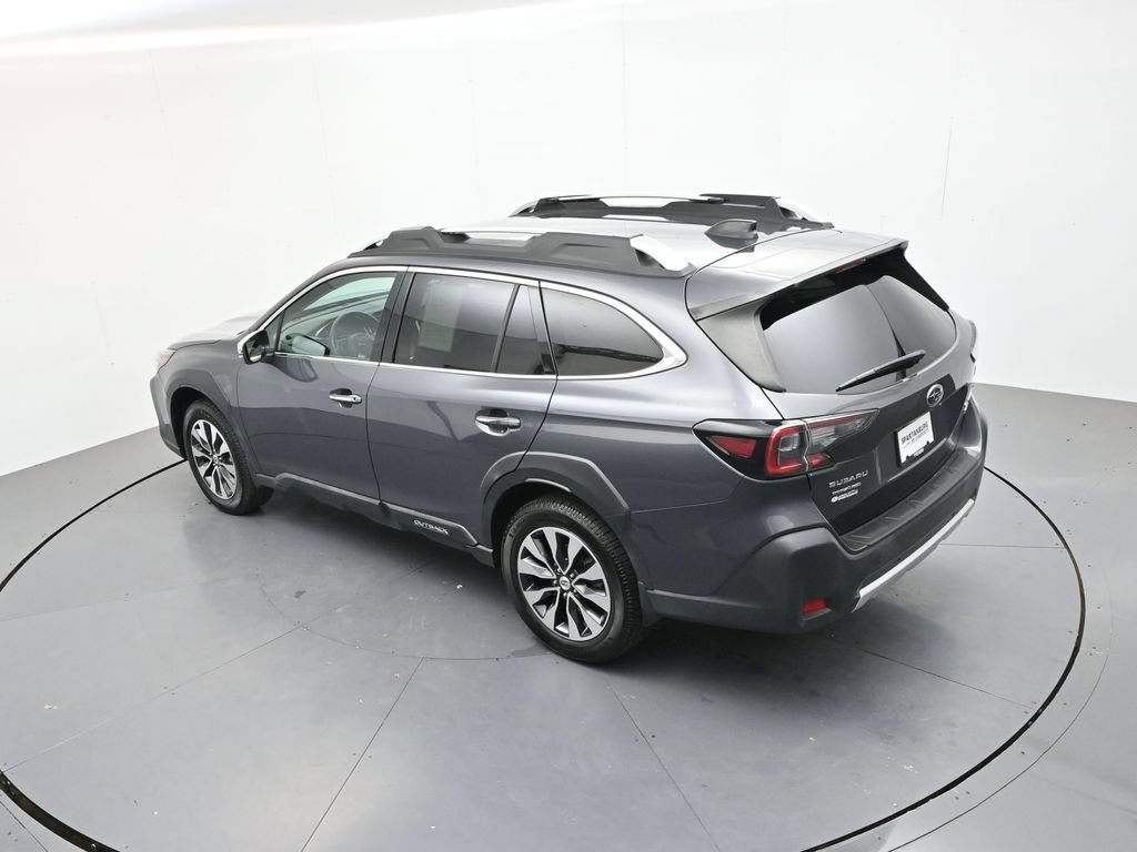Used 2023 Subaru Outback Touring AWD/4WD image 28