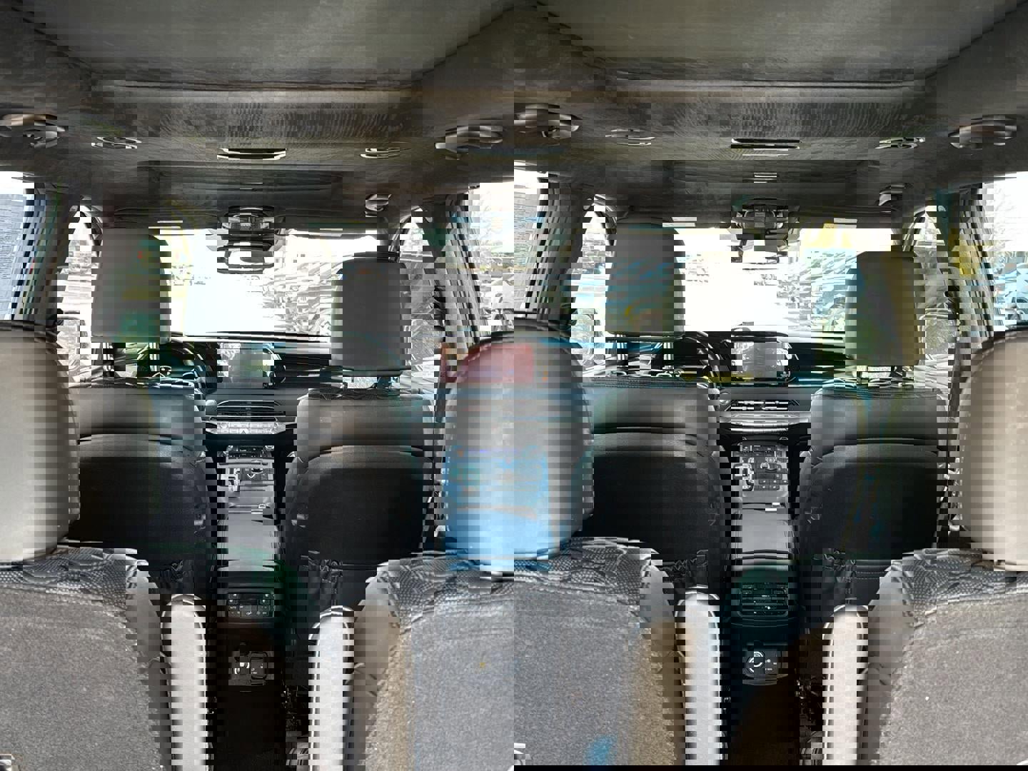 Used 2022 Hyundai Palisade Calligraphy w/ Winter Package image 5