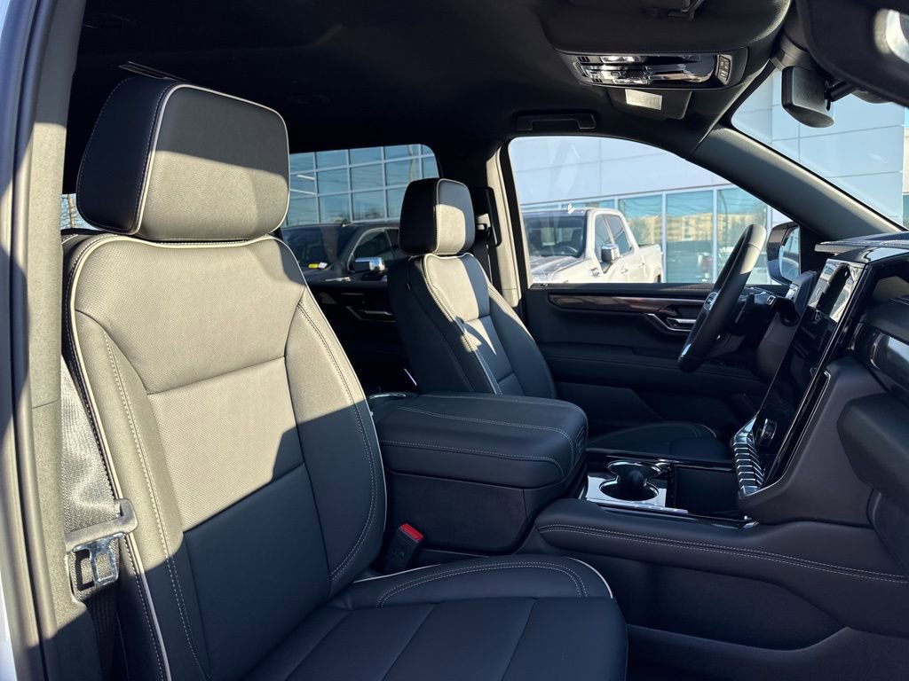 New 2026 GMC Yukon XL Elevation image 25