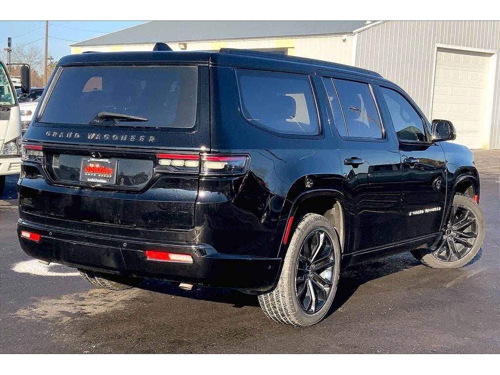 Used 2022 Jeep Grand Wagoneer Series II AWD/4WD image 14
