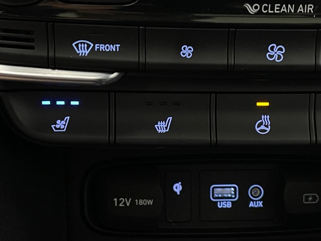 Used 2020 Hyundai Santa Fe Limited FWD image 6
