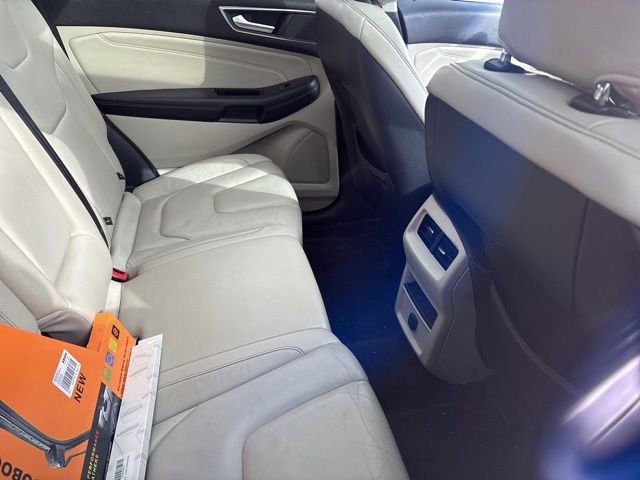 Used 2016 Ford Edge Titanium image 8