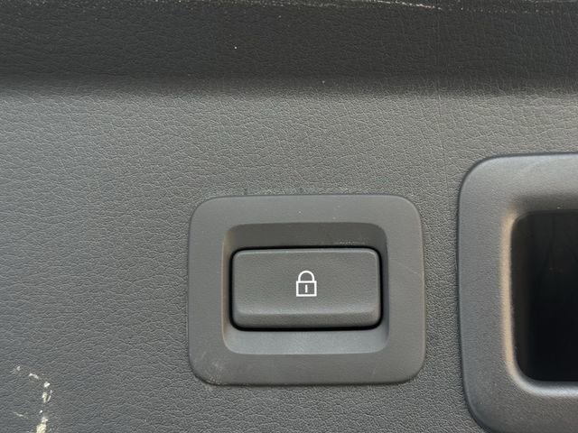 Used 2025 MAZDA CX-30 AWD 2.5 S w/ Preferred Package image 31