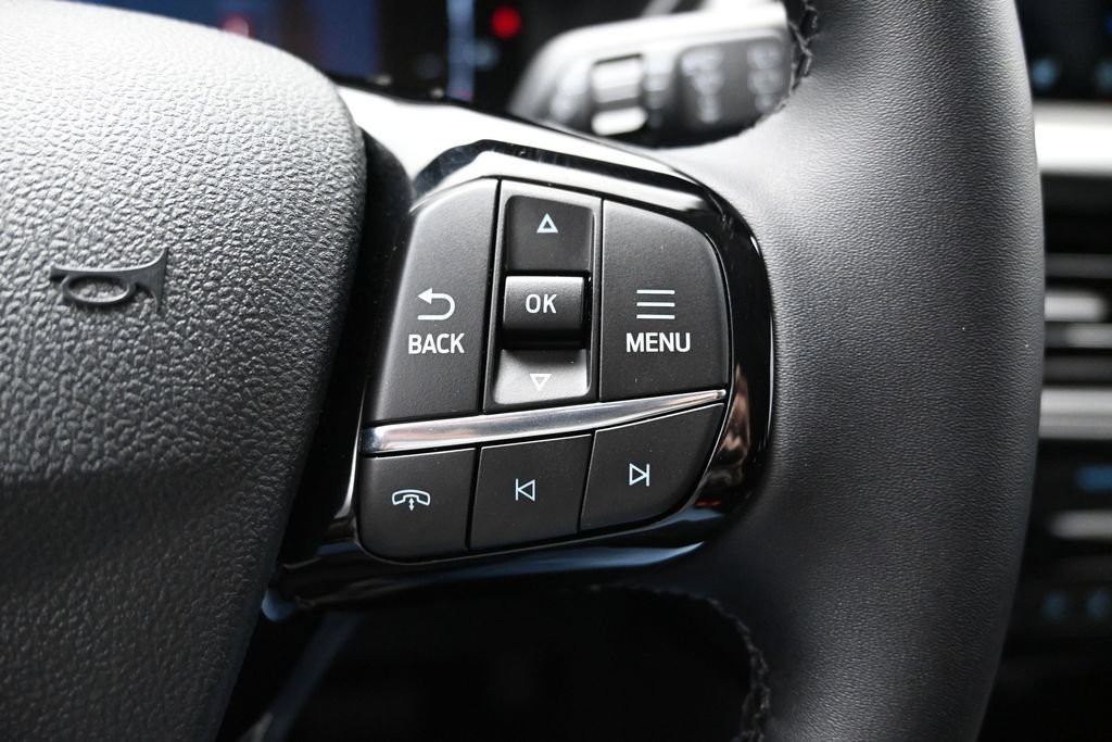 New 2026 Ford Escape SE FWD image 30