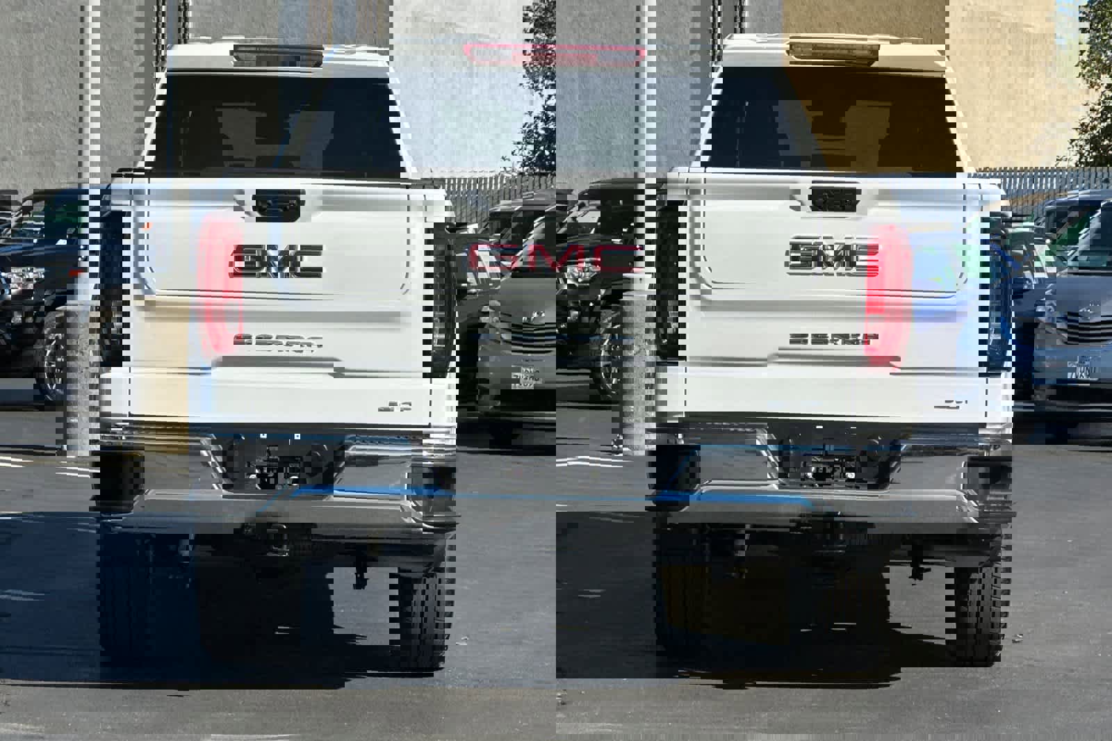 Used 2025 GMC Sierra 1500 SLT image 8