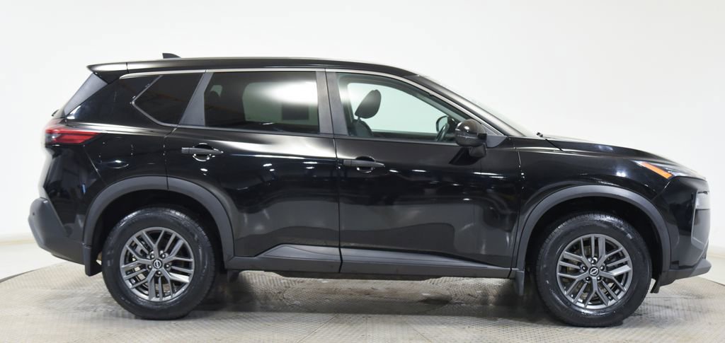 Used 2022 Nissan Rogue S image 12