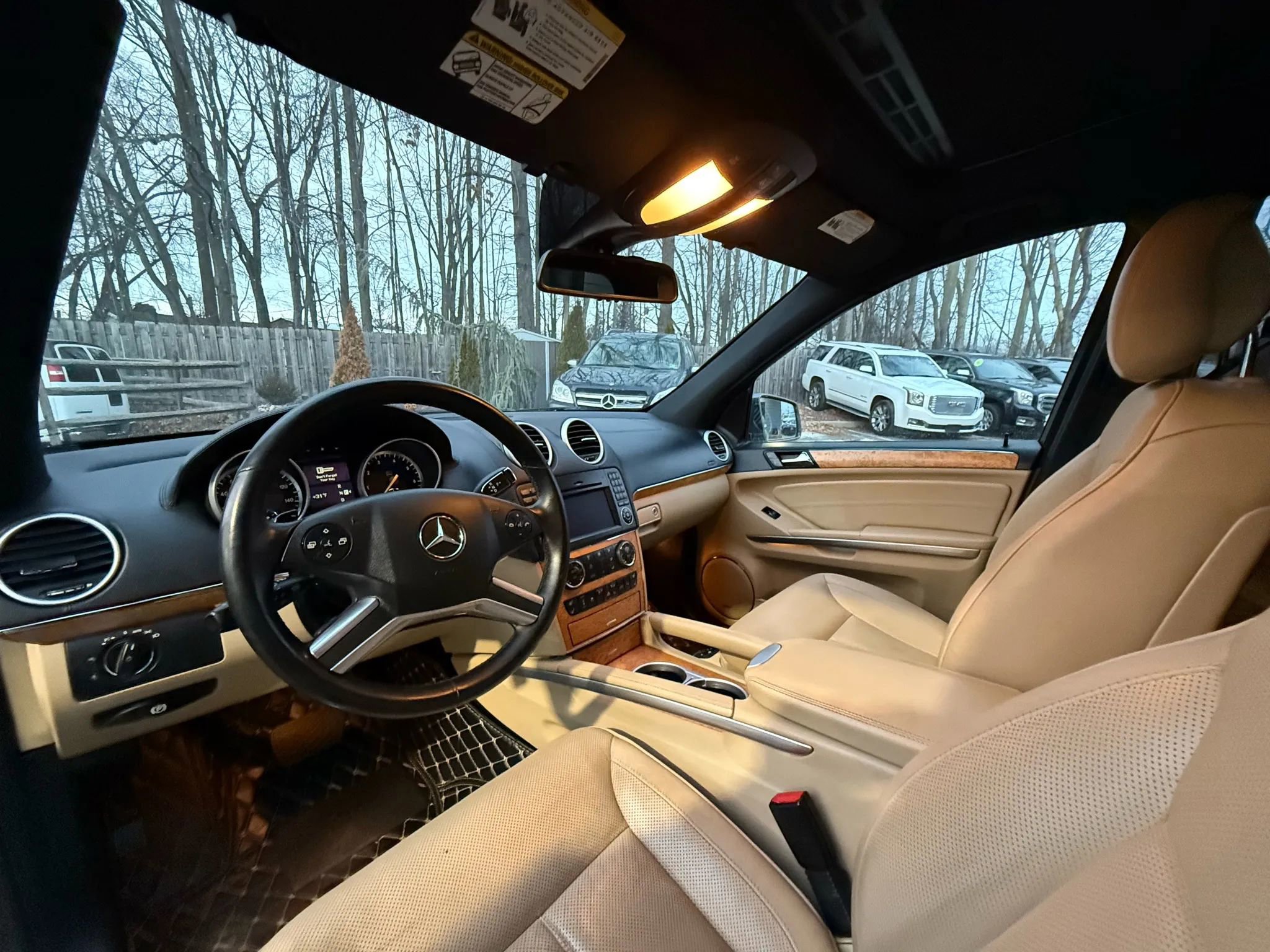 Used 2012 Mercedes-Benz GL 550 GL 550 4MATIC Sport Utility 4D image 13