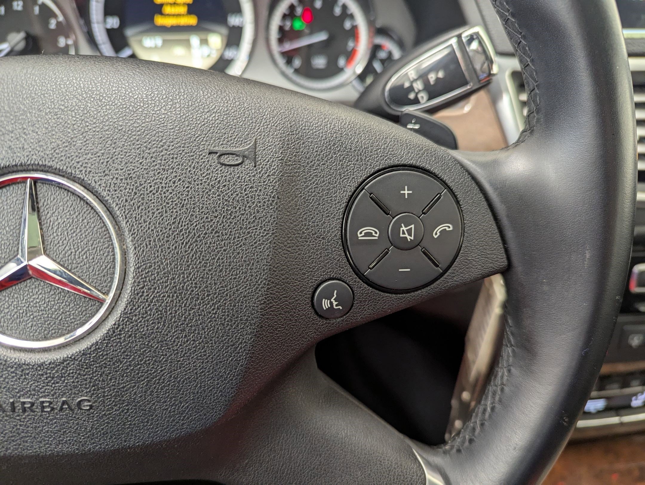 Used 2012 Mercedes-Benz E 350 4MATIC Sedan image 13