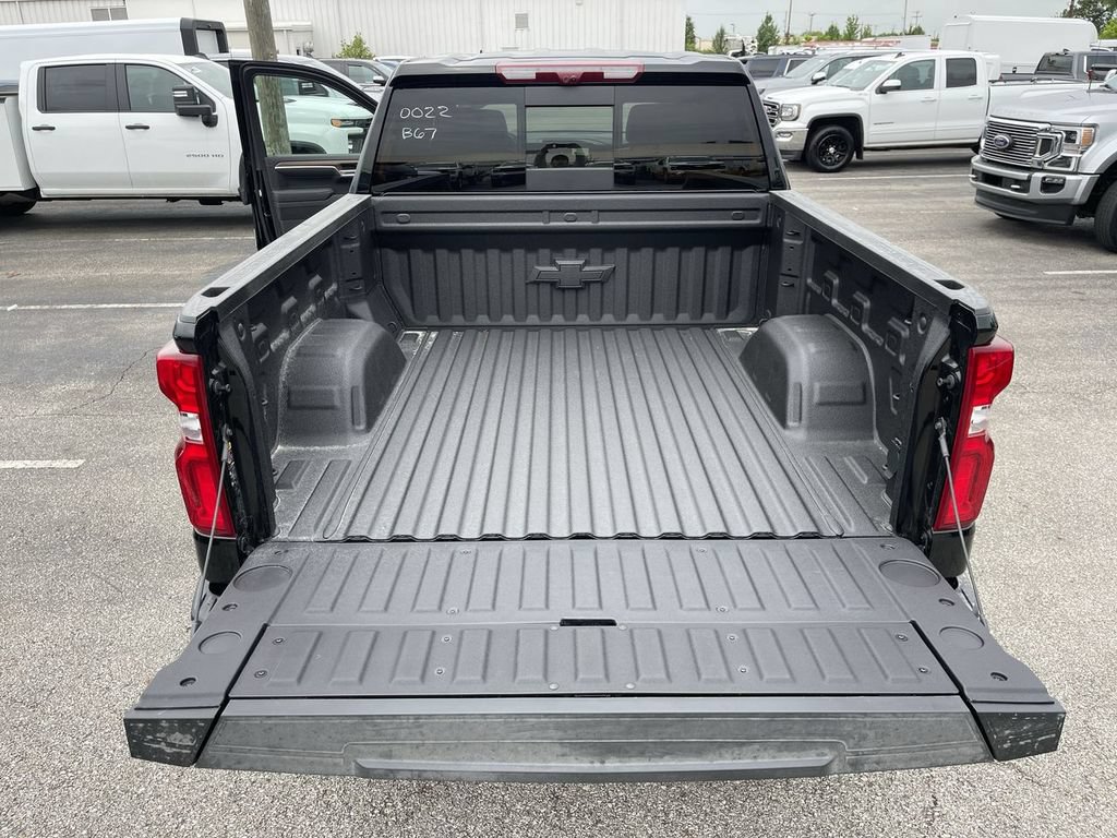 New 2026 Chevrolet Silverado 1500 High Country w/ Midnight Edition AWD/4WD image 23