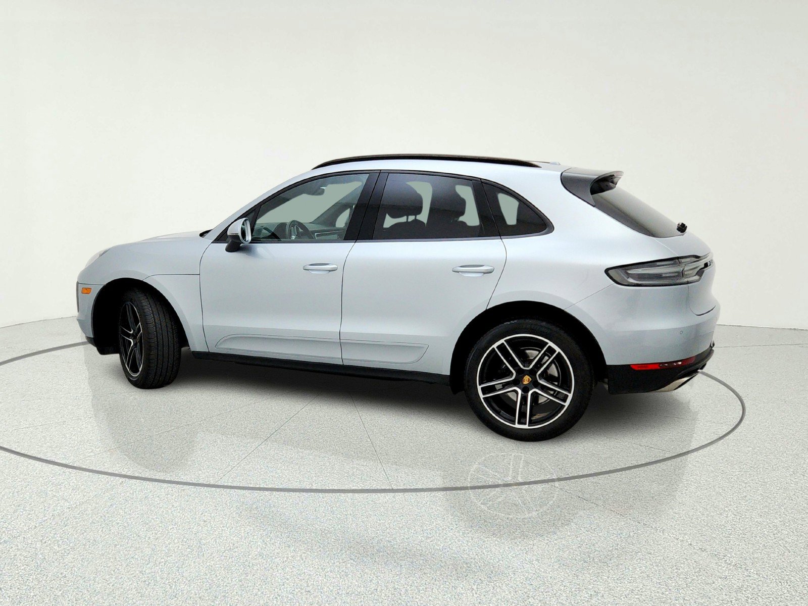Used 2019 Porsche Macan AWD/4WD image 13