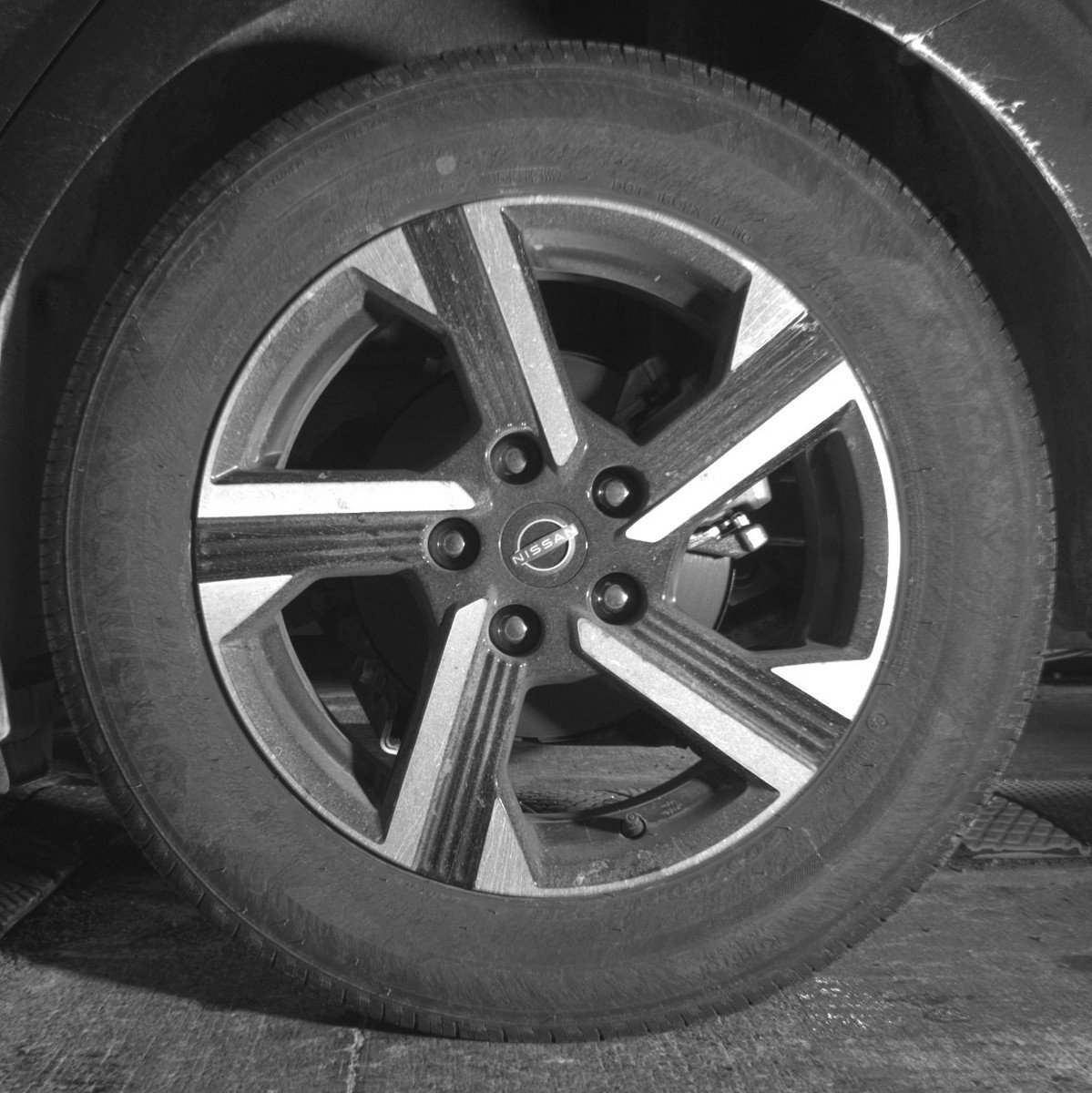 Used 2025 Nissan Sentra SV FWD image 13