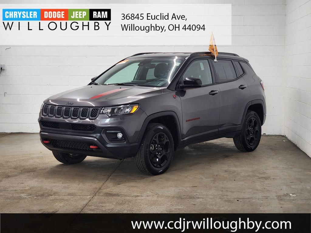 Used 2023 Jeep Compass Trailhawk image 1