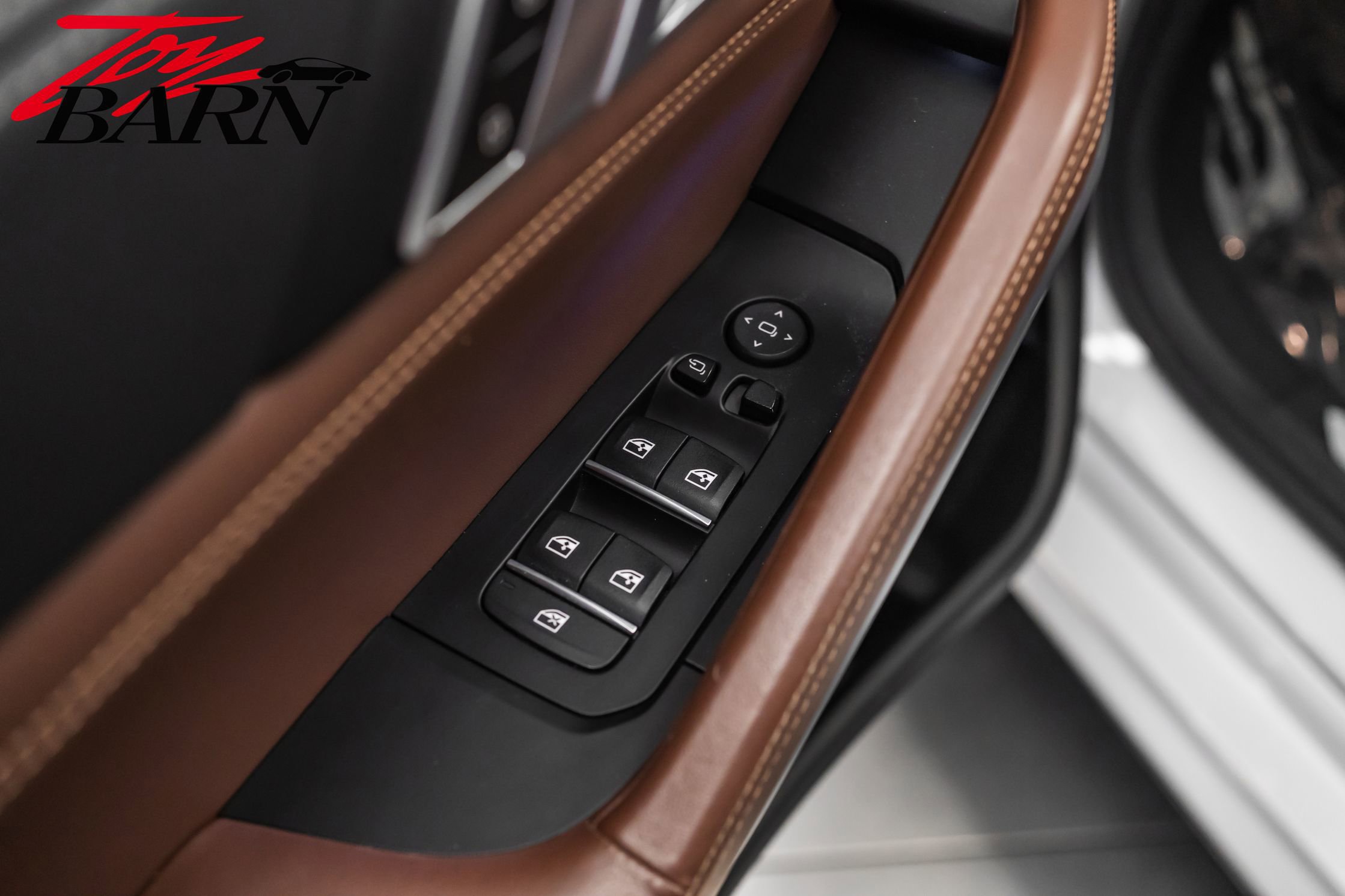 Used 2022 BMW X6 xDrive40i w/ Executive Package image 20