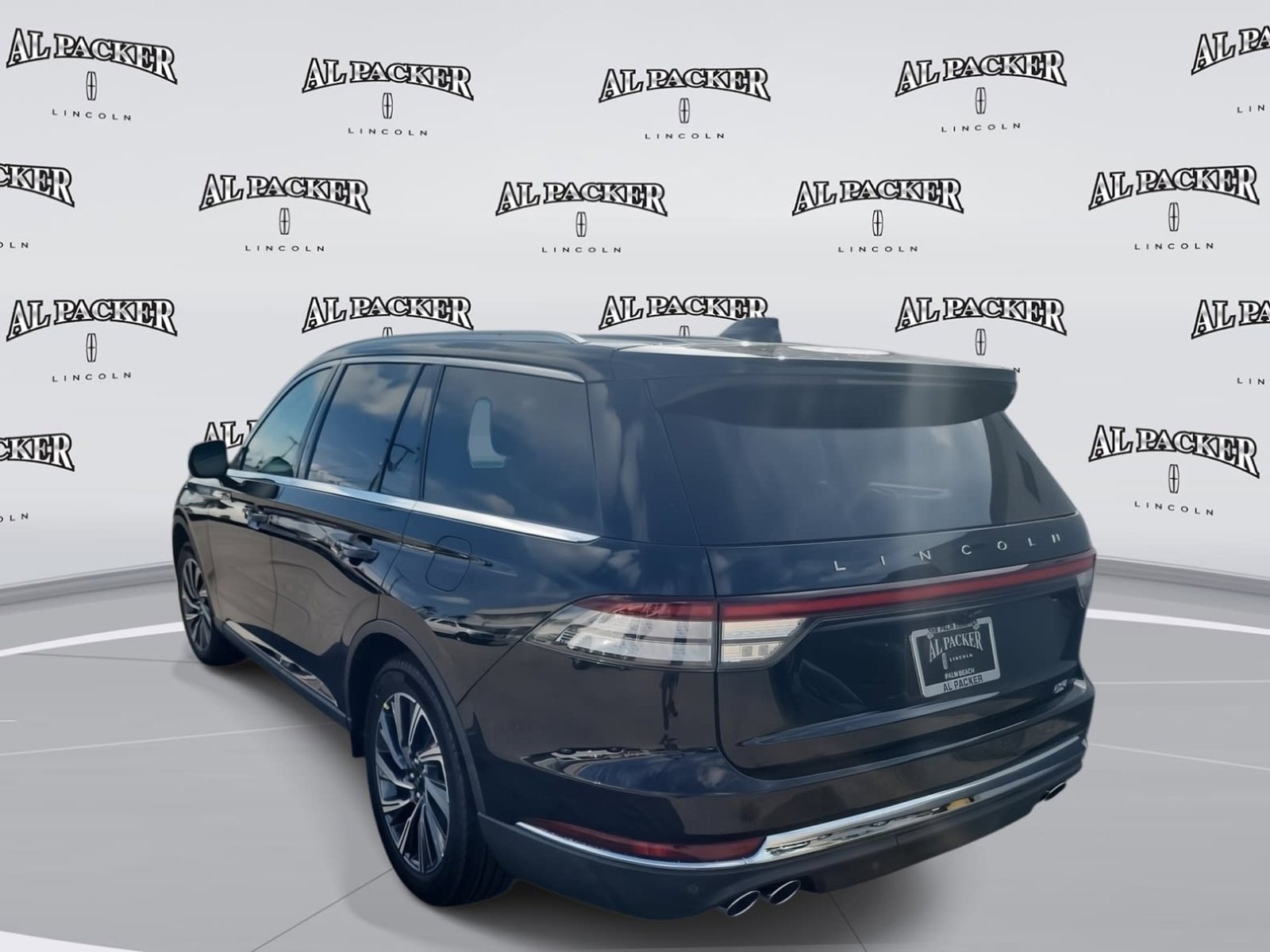 New 2026 Lincoln Aviator 2WD image 2
