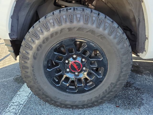 Used 2023 Toyota Tacoma SR5 w/ Technology Package AWD/4WD image 4