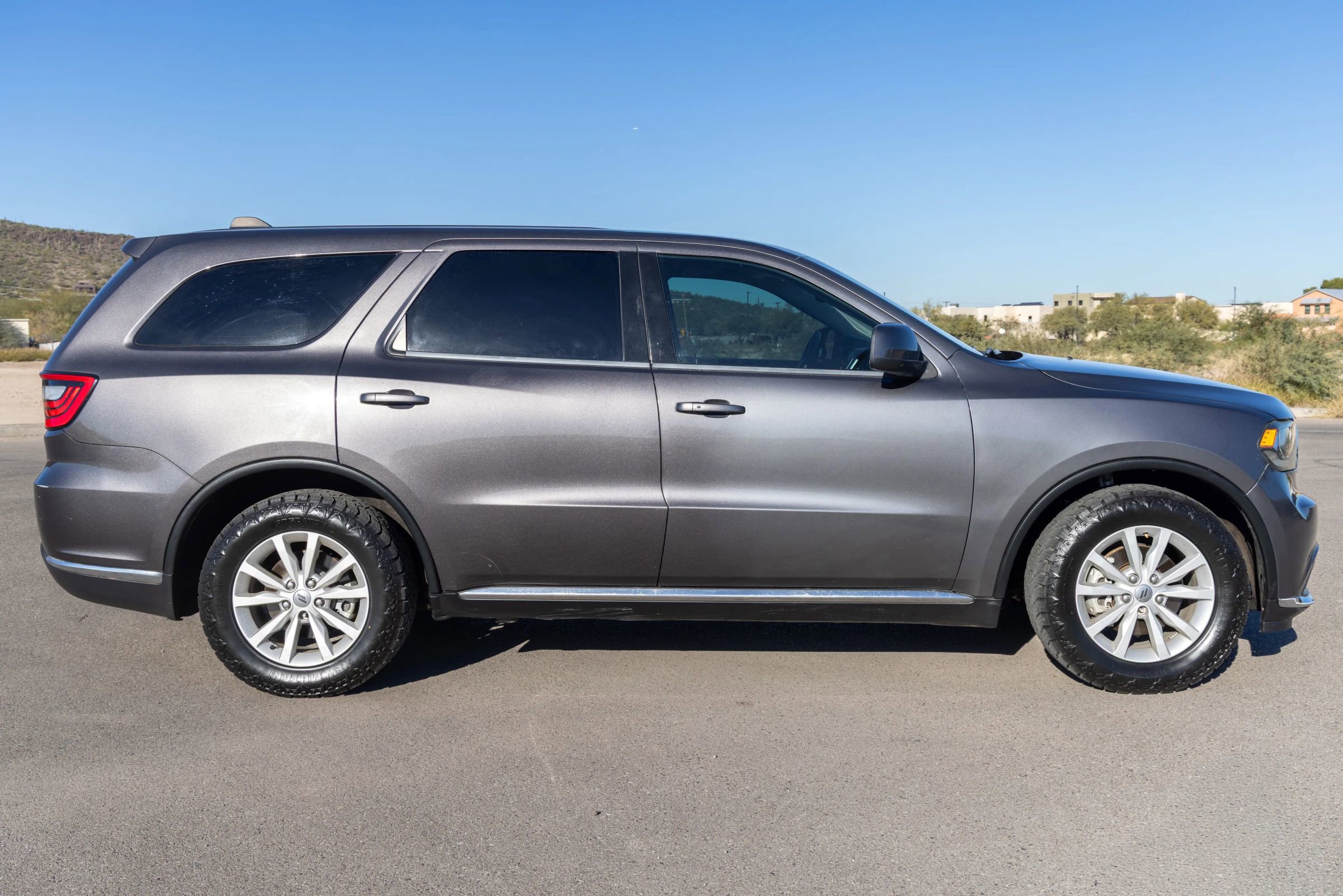 Used 2020 Dodge Durango SXT w/ 3rd Row Seating Group image 7