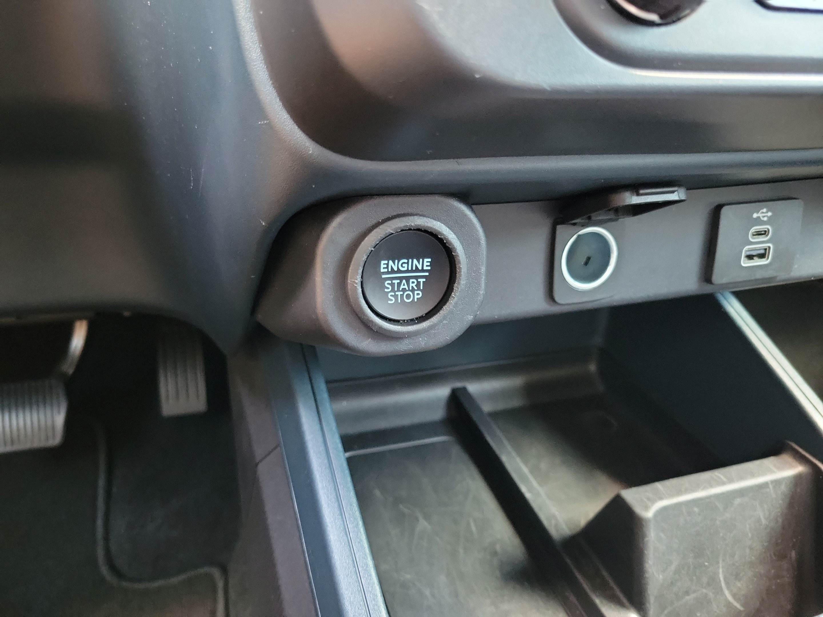 Used 2025 Ford Maverick Lobo AWD/4WD image 31