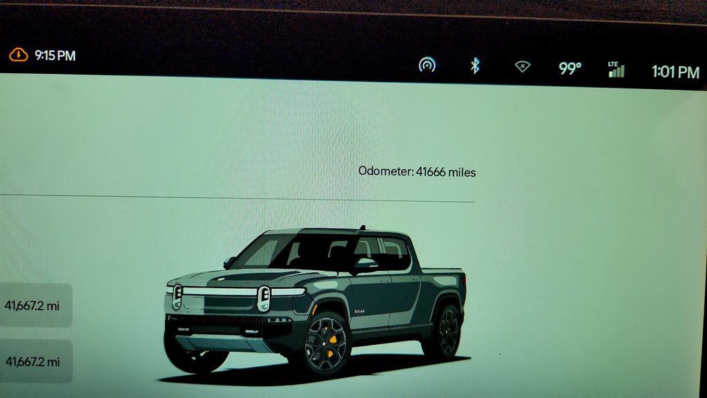 Used 2022 Rivian R1T Adventure AWD/4WD image 15