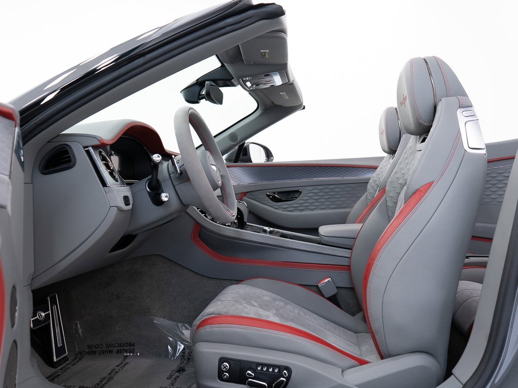 Used 2025 Bentley Continental GT Speed image 23