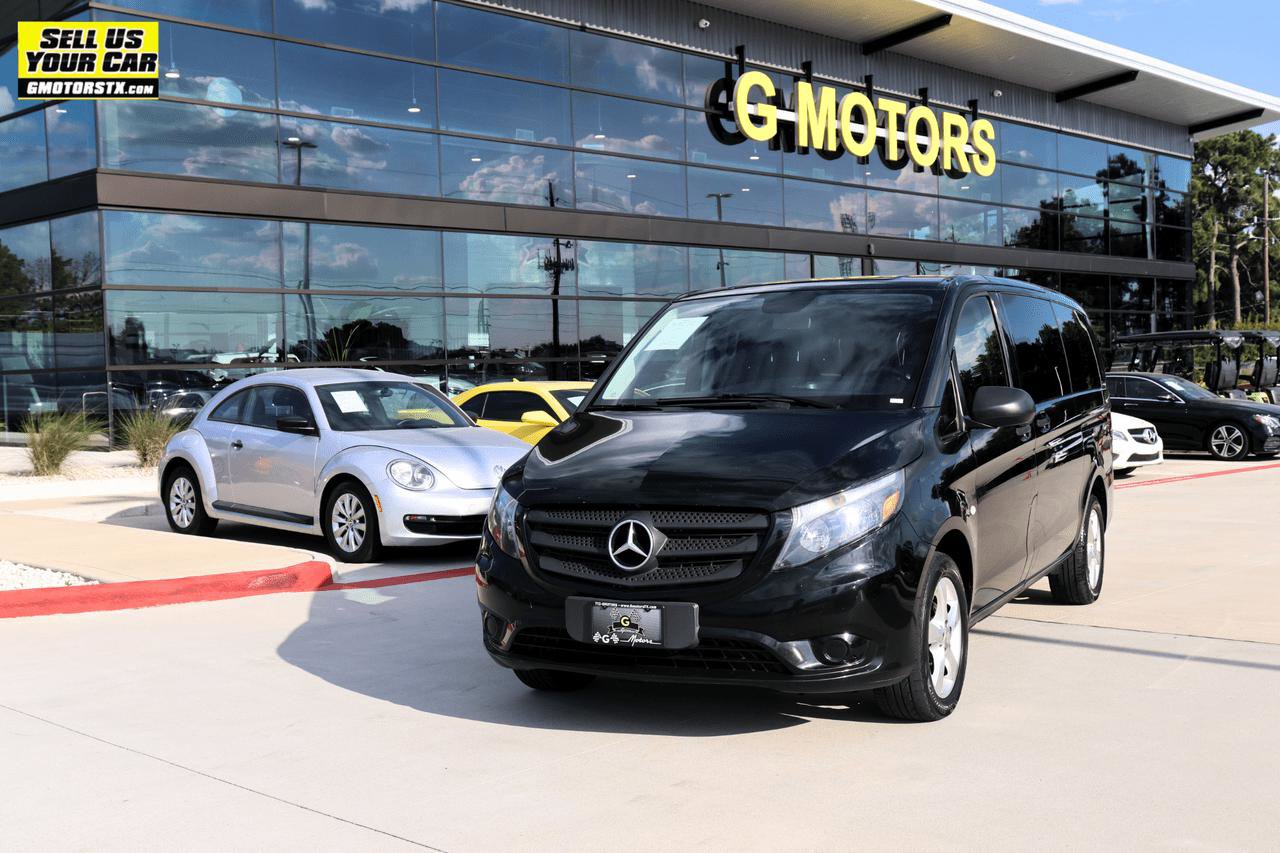 Used 2018 Mercedes-Benz Metris Passenger image 1
