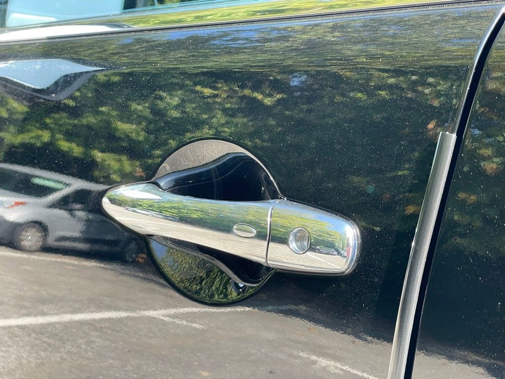 Used 2020 Nissan Armada Platinum w/ Captain's Chairs Package image 29