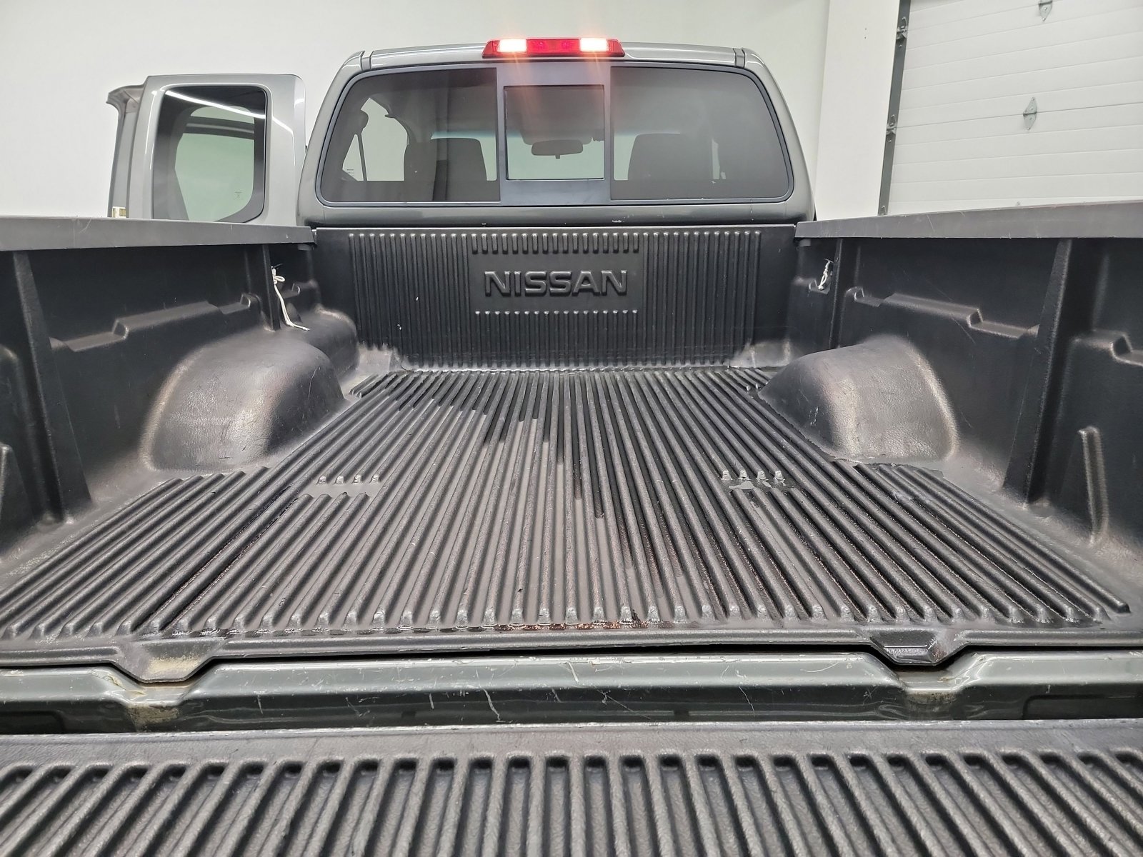 Used 2007 Nissan Frontier SE w/ SE Value Truck Pkg image 24