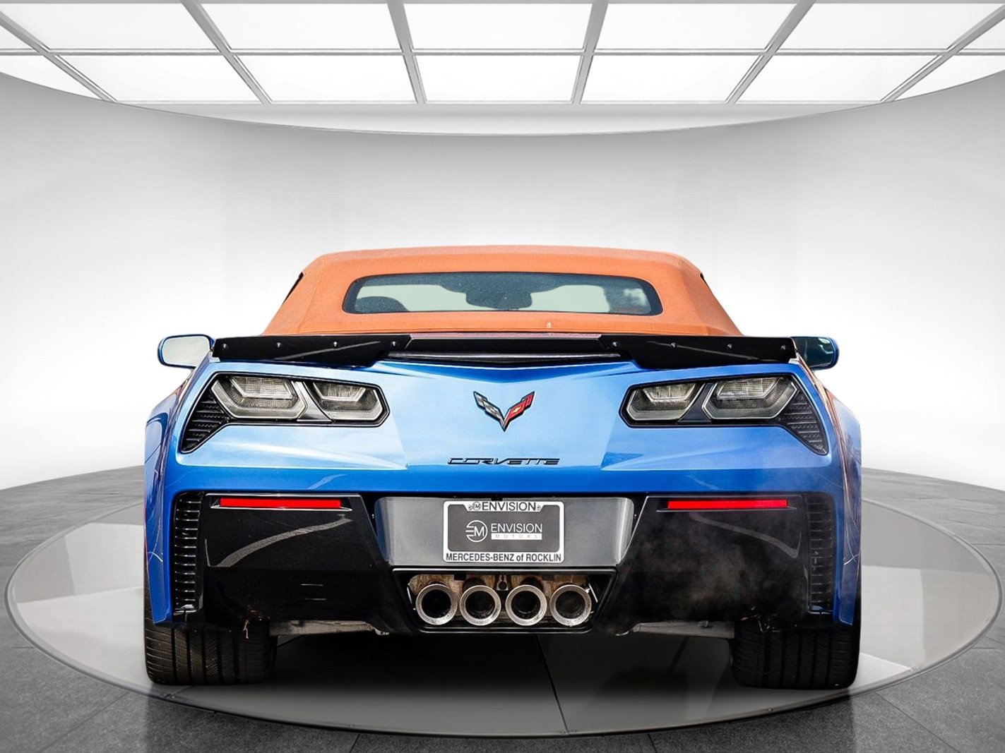 Used 2016 Chevrolet Corvette Z06 w/ 3LZ Preferred Equipment Group image 3