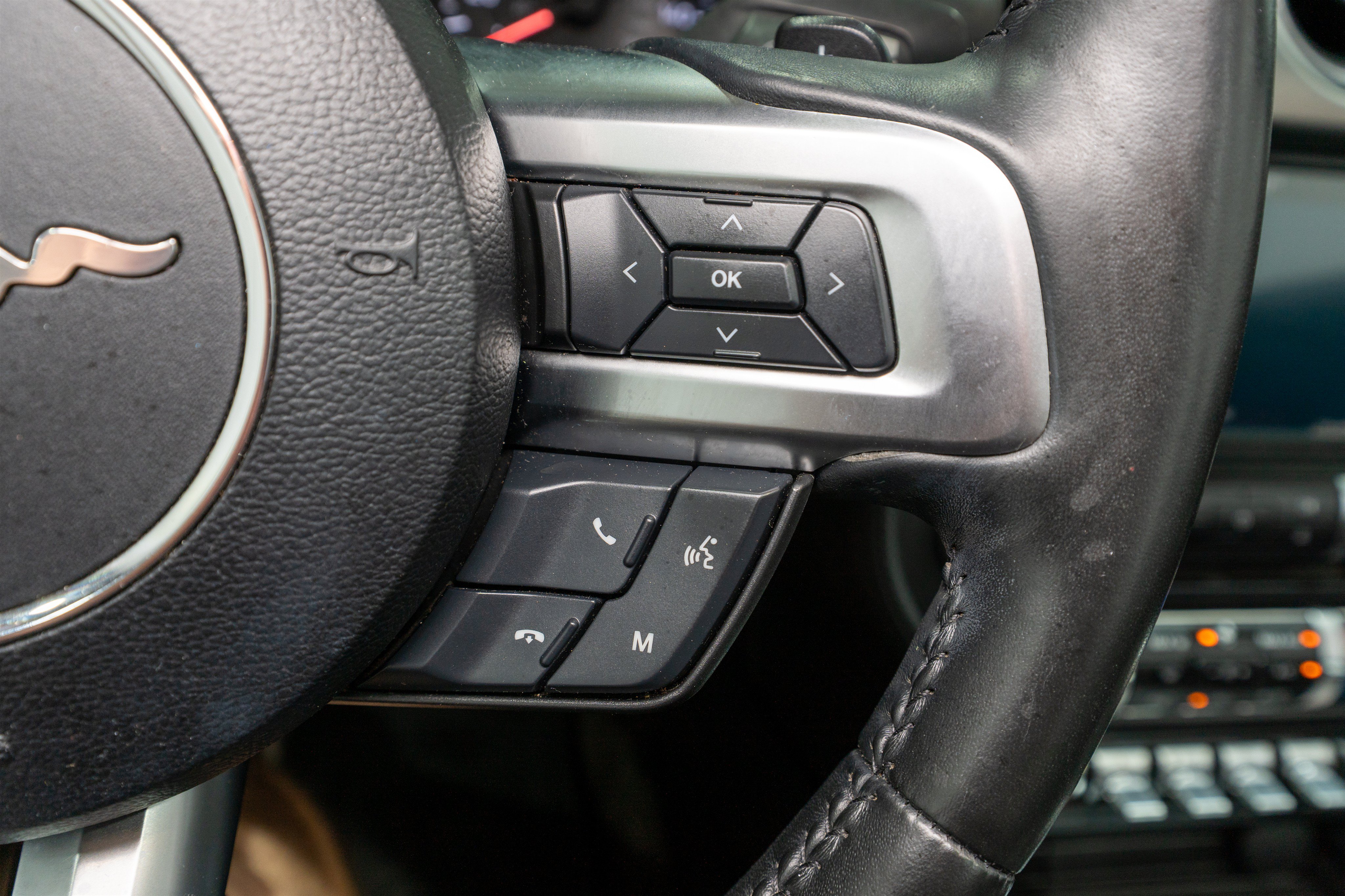 Used 2018 Ford Mustang Premium RWD image 27