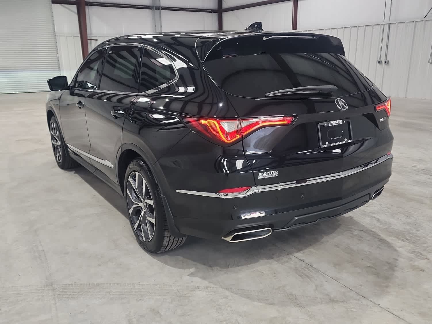 Used 2024 Acura MDX FWD w/ Technology Package image 3
