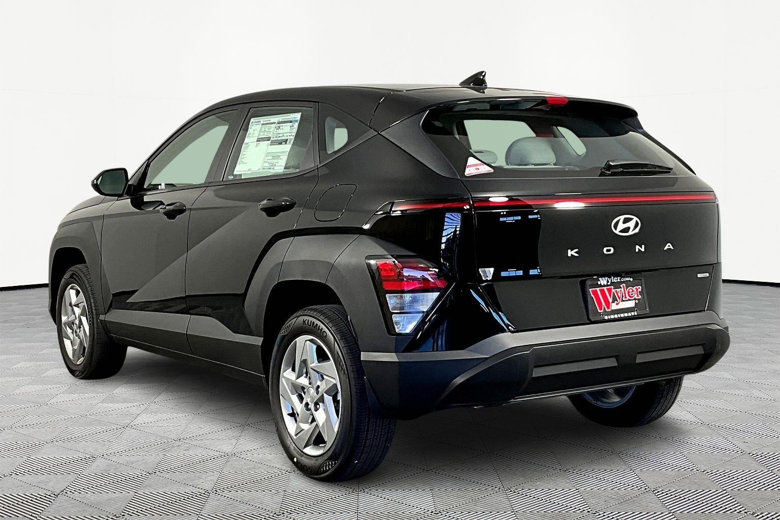 New 2026 Hyundai Kona SE AWD/4WD image 4