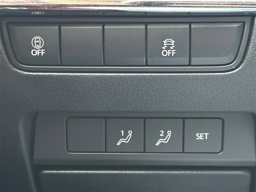 Used 2023 MAZDA MAZDA3 s image 31