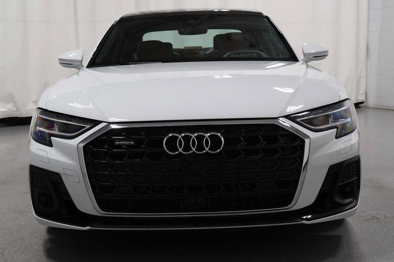 Used 2025 Audi A8 L 3.0T AWD/4WD image 14