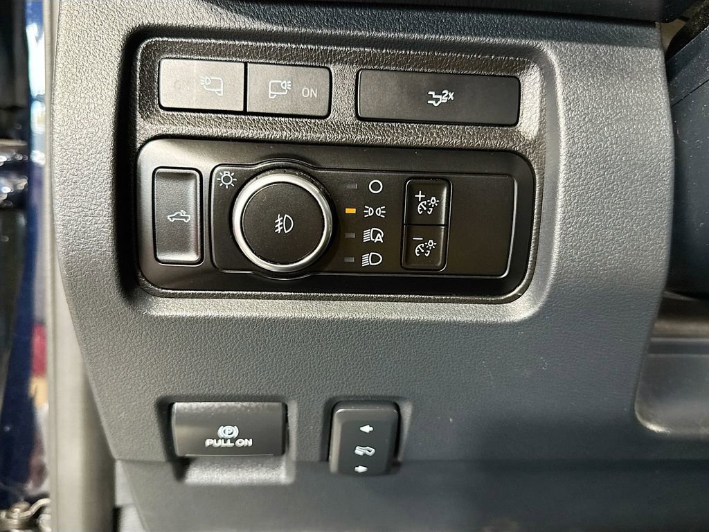 Used 2023 Ford F350 Lariat w/ Tow Technology Package AWD/4WD image 21