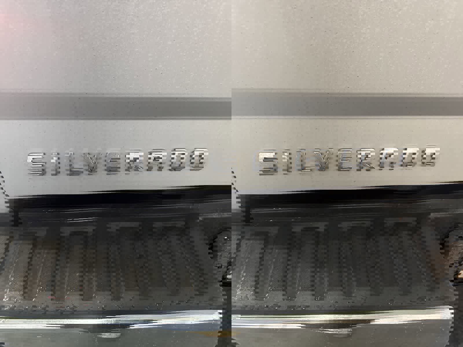 Used 2018 Chevrolet Silverado 1500 LT w/ All Star Edition image 13