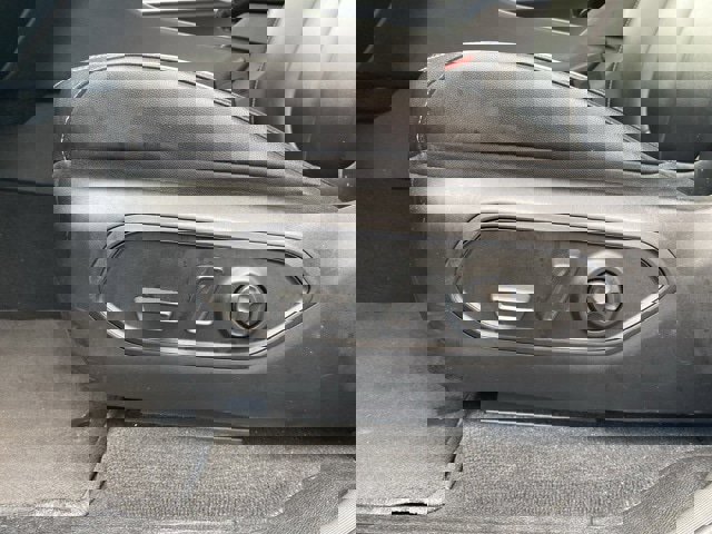 Used 2023 Jeep Grand Cherokee Limited w/ Black Appearance Package image 20